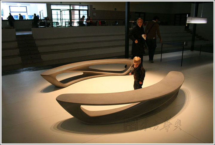 �F���������e��|����|�k���Ҿ�|Amanda Levete���������e��