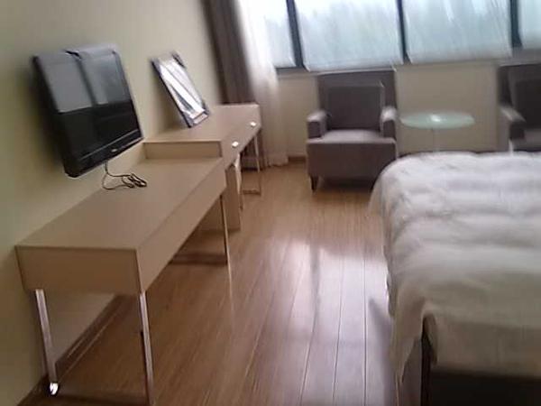 �����f�����F�k���Ҿ߹��̰���չʾ