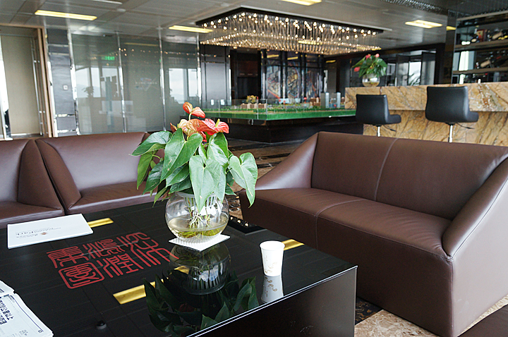 深鴻潤集團總經理會客區